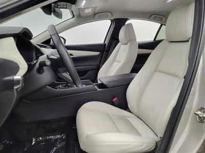 Mazda 3 Hatchback 2.0i e-Skyactiv-G Nagisa (2024) - Foto 7