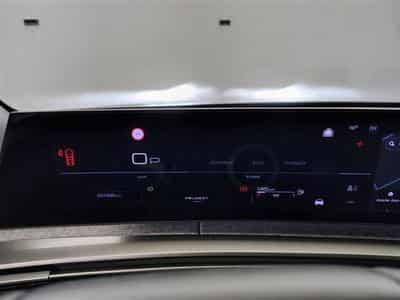 Peugeot 3008 1.2 HYBRID 145cv e-DSC6 Allure S-CUIR / NAVI / CAMERA (2025) - Photo 10
