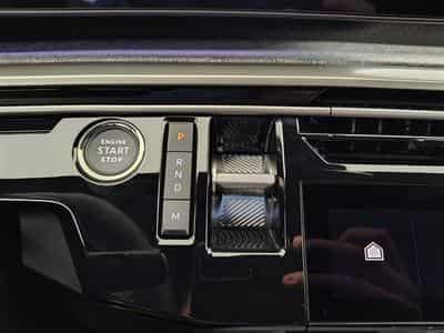 Peugeot 3008 1.2 Hybrid 145cv e-DCS6 Allure NAVI / FULL LED / CAMERA (2026) - Foto 12