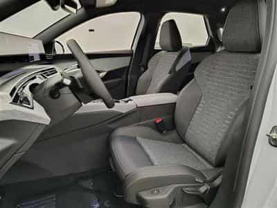 Peugeot 3008 1.2 Hybrid 145cv e-DCS6 Allure NAVI / FULL LED / CAMERA (2026) - Foto 7