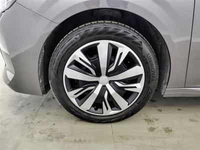 Peugeot 208 1.2i PureTech Active (2020) - Foto 6