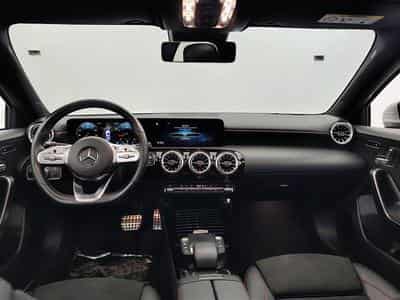 Mercedes A 180 7G-DCT Pack AMG  Navi Cockpit / Led / PDC+Caméra (2022) - Photo 8
