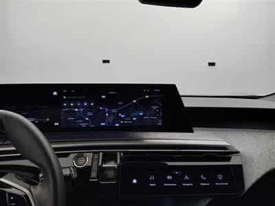 Peugeot 5008 1.2 HYBRID 145cv e-DSC6 Allure 7PL / NAVI / CAMERA360° (2025) - Foto 11