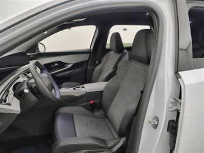 Peugeot 5008 1.2 HYBRID 145cv e-DSC6 Allure 7PL / NAVI / CAMERA360° (2025) - Foto 7