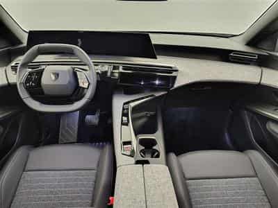 Peugeot 5008 1.2 HYBRID 145cv e-DSC6 Allure 7PL / NAVI / CAMERA360° (2025) - Foto 8