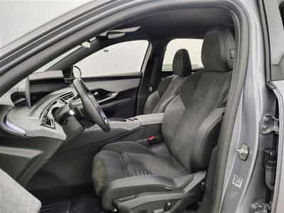 Peugeot 3008 1.2 HYBRID 145cv e-DSC6 Allure NAVI / FULL LED / CAMERA 360 (2025) - Foto 7