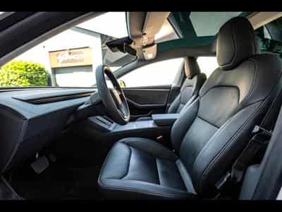 Tesla Model 3 HIGHLAND RWD - AUTOPILOT (2024) - Photo 12