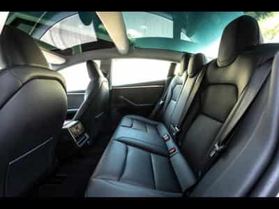 Tesla Model 3 HIGHLAND RWD - AUTOPILOT (2024) - Photo 14