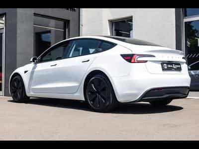 Tesla Model 3 HIGHLAND RWD - AUTOPILOT (2024) - Photo 3