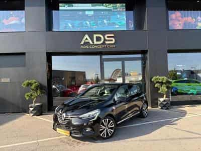 Renault Clio V Initiale Paris TCE 130 (2020) - Photo 1