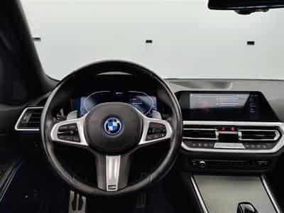 BMW 330 e XDrive PHEV PACK M NAV/CARPLAY/CAM/CUIR/PANO/LASER LED/HUD (2022) - Foto 9
