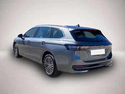 VW Passat (2025) - Foto 4