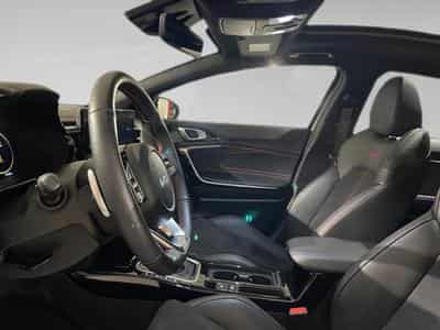 Kia ProCeed GT 1.6 T-GDI 204 DCT ISG (2023) - Photo 4