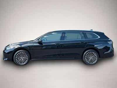 VW Passat (2025) - Photo 2