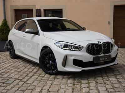 BMW M135 i xDrive (2019) - Photo 2