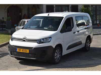Citroën Berlingo 1,5 DCi 100 maxi 3 places très bon état (2021) - Photo 3