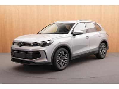 VW Tiguan Life 2.0 TDI DSG 110kw-150cv - Garantie 5 ans/100.000 Kms - (2025) - Photo 2