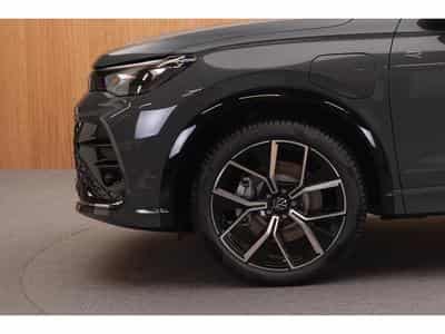 VW Tiguan R-Line Hybrid 1.5 TSI PHEV DSG 200 kW-272CV DSG7 - Toit Ouvr (2025) - Photo 15