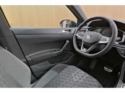 VW Taigo R-line 1.5 TSI 110KW-150CV DSG7 - Attelage - Jantes 18" - (2026) - Photo 9