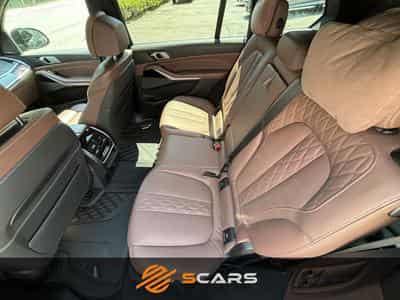 BMW X7 40d XDrive Pack M Shadowline 7 PLACES 340cv (2022) - Photo 10