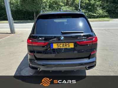 BMW X7 40d XDrive Pack M Shadowline 7 PLACES 340cv (2022) - Photo 6
