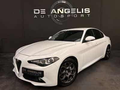 Alfa-Romeo Giulia 2.2 JTM 150 SUPER (2018) - Foto 1