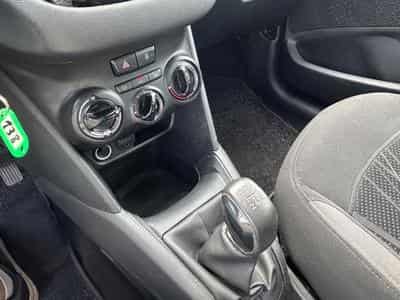 Peugeot 208 208 Active 1.4 *Zahnriemen+WP Neu*Euro5* (2012) - Foto 12