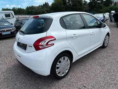 Peugeot 208 208 Active 1.4 *Zahnriemen+WP Neu*Euro5* (2012) - Foto 4