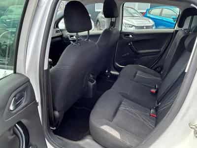 Peugeot 208 208 Active 1.4 *Zahnriemen+WP Neu*Euro5* (2012) - Foto 8
