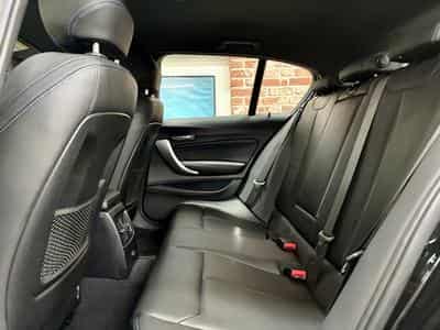 BMW 118 118iA 136cv Auto M-SPORT (2018) - Photo 6