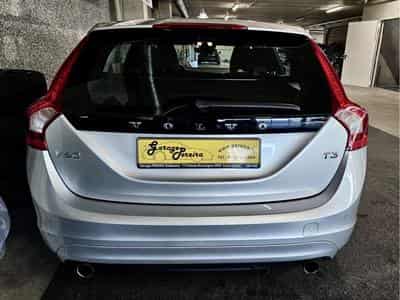Volvo V60 T3 AUTO NAVI (2015) - Photo 3