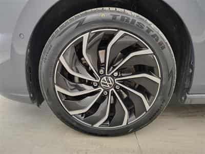 VW Golf 1.5 eTSI 150cv DSG Active (2023) - Photo 6