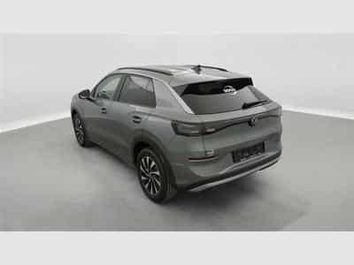VW T-Roc 1.5 TSI 150cv DSG Life CARPLAY / FULL LED / CAMERA / JA 17" (2026) - Photo 2