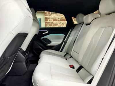 Audi A5 A5 Limousine 2.0 TFSi 150cv Auto S-LINE (2025) - Foto 6