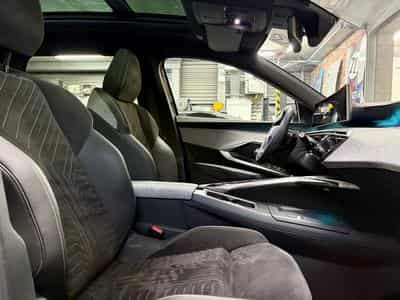 Peugeot 5008 5008 1.2 Hybrid 145cv Auto GT (2025) - Foto 8