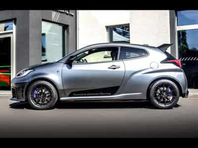 Toyota Yaris GR-FOUR 1.6 TURBO BVM6 4WD - SÉBASTIEN OGIER EDITION – 1 OF (2025) - Photo 2