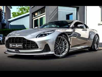 Aston-Martin DB12 COUPE 4.0 V8 BITURBO - ALUMINITE SILVER (2024) - Photo 1