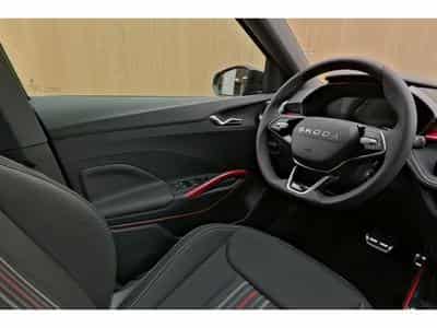 Skoda Fabia Monte Carlo 1.0 TSI 85kW-116CV DSG7 - Garantie 5 ans/100.000 (2026) - Photo 13