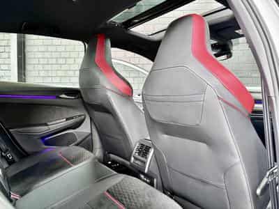 VW Golf GTI Clubsport 2.0 TSI 300CV DSG7 *PANO* *ESTORIL* CARPLAY * (2024) - Foto 7