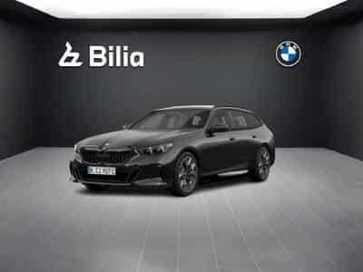 BMW 530 530e Touring M Sport (2025) - Photo 1
