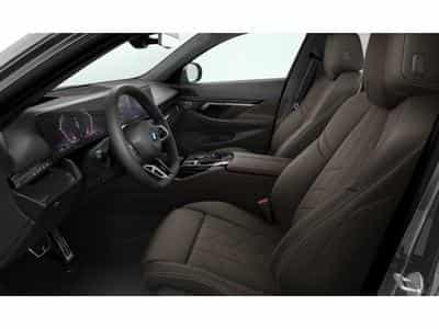 BMW 530 530e Touring M Sport (2025) - Photo 6