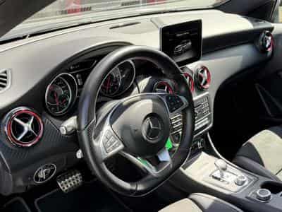 Mercedes A 45 AMG TURBO 4MATIC FACELIFT PANO CUIR NAVI (2017) - Foto 7