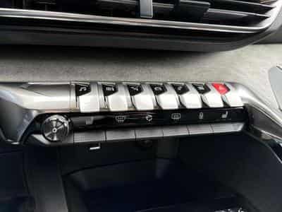 Peugeot 3008 3008 Hybrid 136 e-DSC6 GT (2024) - Foto 10