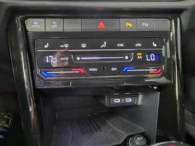 VW T-Roc 150cv R-Line Edition DSG7 (2025) - Photo 12