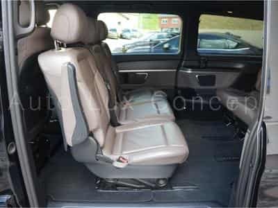 Mercedes V 300 d 4MATIC XL AVANTGARDE AMG Line 9G-TRONIC (2022) - Photo 8