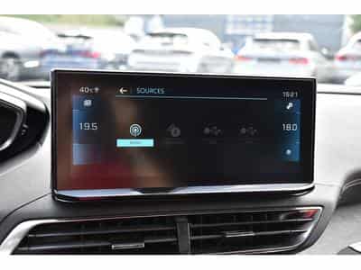 Peugeot 5008 1.5 BlueHDI GT EAT8 PANO CUIR FOCAL ACC SIDE CAM360 1° MAIN (2023) - Foto 9