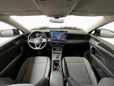VW Tiguan Life+DSG+AHK+P.Info.+RearView (2025) - Photo 2