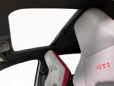 VW Golf GTI+DSG+Pano+Matrix-LED+P.Tech.+Stand-H. (2025) - Photo 15