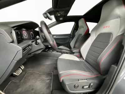 VW Golf GTI+DSG+Pano+Matrix-LED+P.Tech.+Stand-H. (2025) - Photo 9