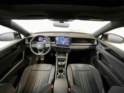 VW Tayron R-Line+DSG+4M+Black-Style+Pano+IQ-Drive+P.Info.+AHK (2025) - Photo 2